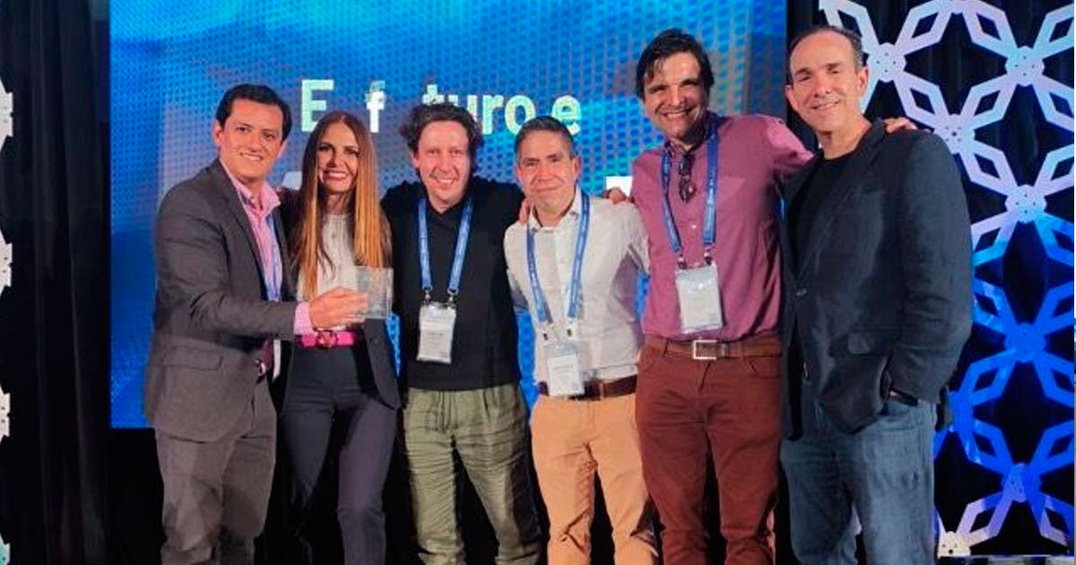 El equipo de Movizzon durante el evento de Fintech Americas